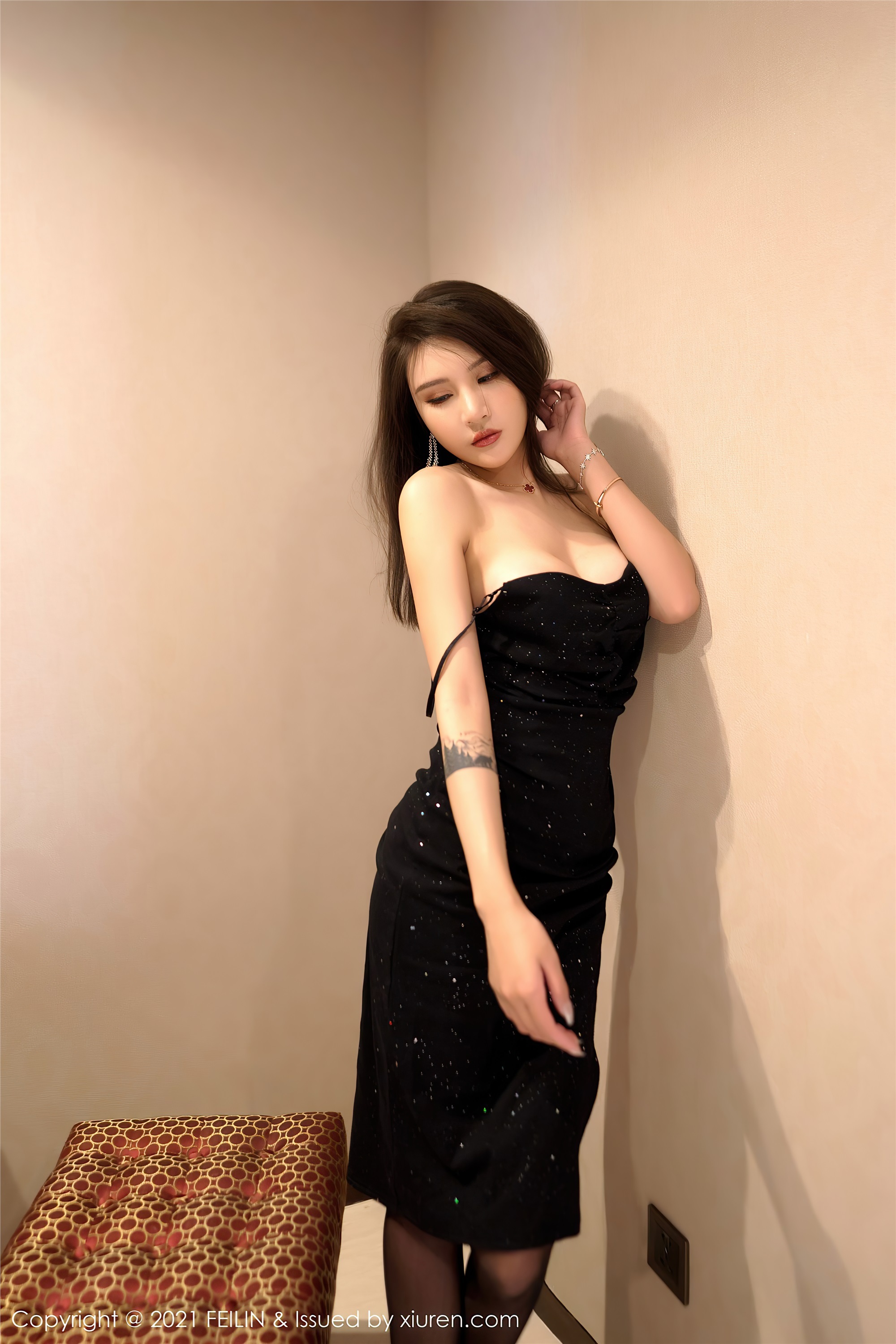 FEILIN嗲囡囡  2021.07.06 VOL.401 Emily尹菲